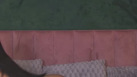 Olivia online show from April 9, 4:12 am