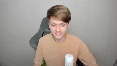 Oliver and Mira online show from February 16, 1:51 pm