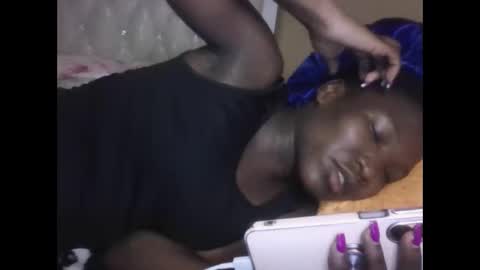 olwami4 online show from March 19, 9:41 pm