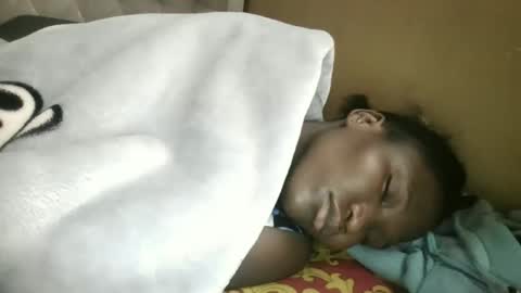 Snapshot of olwami4 chatting on April 29, 5:11 am olwami4 online show from April 29, 5:11 am