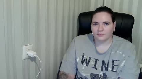 OlyaAndNetty online show from October 27, 7:40 pm