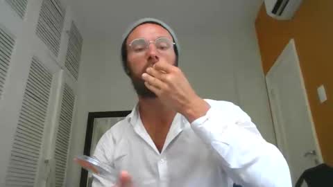 omegafate online show from April 30, 10:43 am