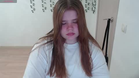  MellY  online show from July 17, 6:57 pm
