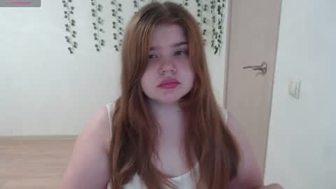  MellY  online show from July 19, 7:28 pm