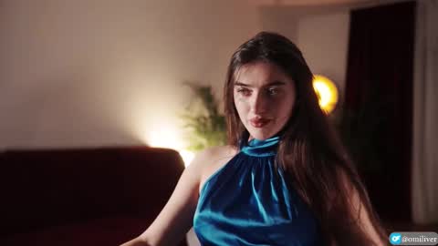 Snapshot of omiliver chatting on November 16, 6:35 pm or online show from November 16, 6:35 pm