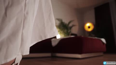 Snapshot of omiliver chatting on November 21, 7:01 pm or online show from November 21, 7:01 pm