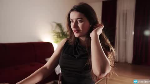 Snapshot of omiliver chatting on November 30, 6:45 pm or online show from November 30, 6:45 pm