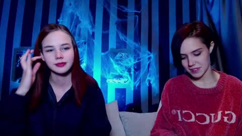 onaloon online show from November 3, 2:02 am