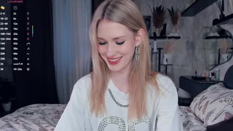 Snapshot of one_1ove chatting on November 15, 10:56 am Ana online show from November 15, 10:56 am