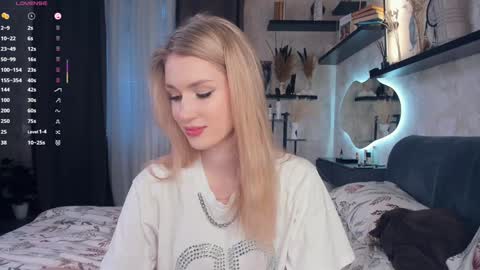 Snapshot of one_1ove chatting on November 16, 7:03 am Ana online show from November 16, 7:03 am