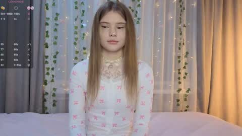 Eva online show from March 13, 2:01 pm