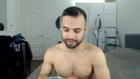 onebestlover online show from January 10, 8:27 am