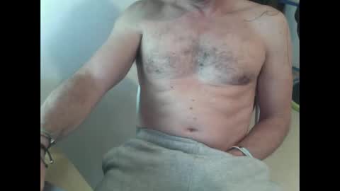 Snapshot of oneeedge chatting on March 14, 3:17 pm Edge online show from March 14, 3:17 pm