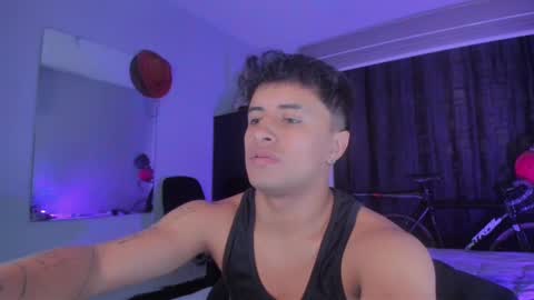 Snapshot of onemore_cum chatting on February 27, 10:20 pm YIN MIGUEL online show from February 27, 10:20 pm