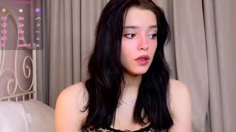 Snapshot of onemoreecall chatting on February 13, 11:17 am Lexi online show from February 13, 11:17 am