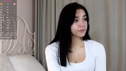 Snapshot of onemoreecall chatting on March 6, 1:35 pm Lexi online show from March 6, 1:35 pm