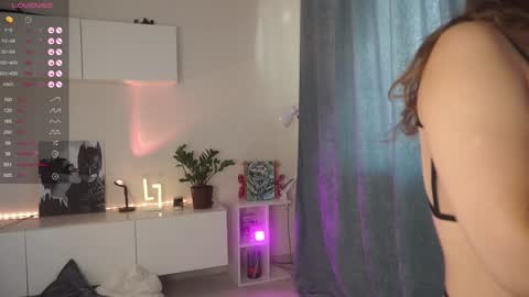 SamLolita online show from September 20, 11:00 am