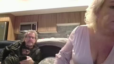couple mature milf bigboobs curvy mommydaddy online show from December 8, 11:40 pm