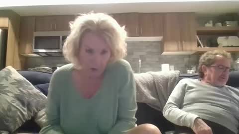 couple mature milf bigboobs curvy mommydaddy online show from December 16, 4:55 am