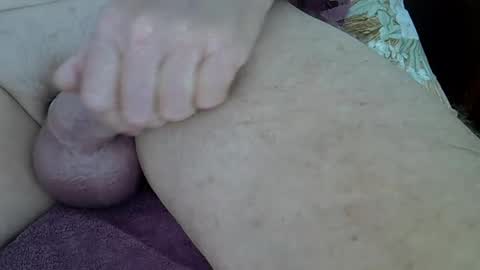Snapshot of oneon111 chatting on January 16, 1:20 am oneon111 online show from January 16, 1:20 am