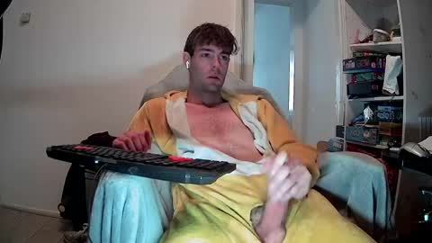 Snapshot of onesieboyx chatting on March 26, 3:50 pm onesieboyx online show from March 26, 3:50 pm
