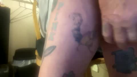 onesmallweenie online show from May 19, 10:38 pm