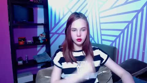 onessandra online show from November 6, 2:23 am