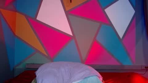 onessandra online show from February 13, 3:46 am