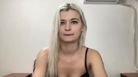 Onika online show from January 11, 12:15 am