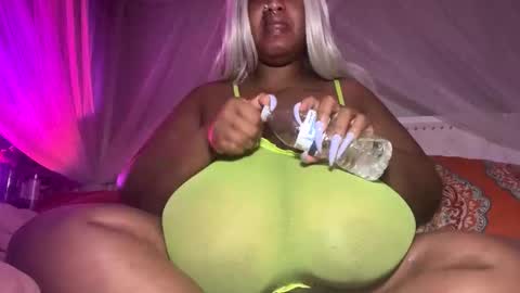 onlineerica online show from April 13, 4:51 am