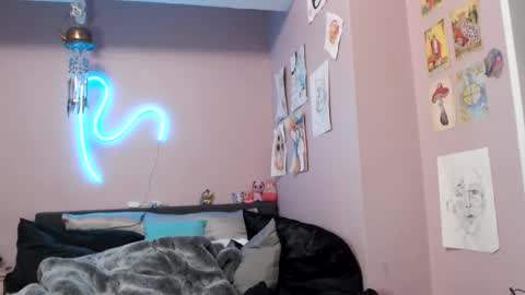 Only1JTreasure online show from December 3, 12:57 am