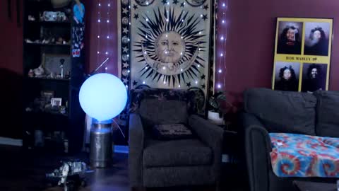 Only1JTreasure online show from February 4, 4:15 am