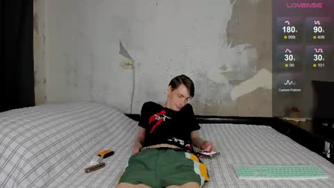 Erick  online show from June 25, 5:12 am