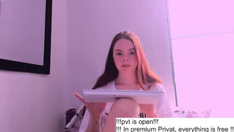 only_sarah1 online show from October 17, 10:23 pm