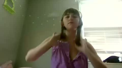 Snapshot of onlyderin69 chatting on June 2, 3:25 pm onlyderin69 online show from June 2, 3:25 pm