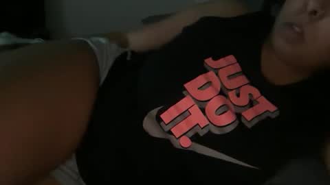 onlyinurdreams00 online show from December 2, 3:56 am