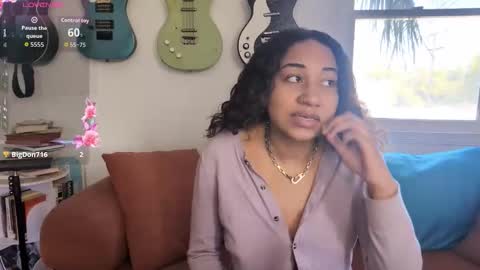 Snapshot of onlystrings chatting on February 3, 9:09 pm Duo online show from February 3, 9:09 pm