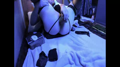 Tyrant King online show from April 25, 9:01 am