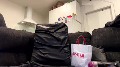 onthecumup69 online show from February 4, 11:49 am