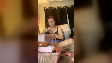 Snapshot of onyx_the_pupstar chatting on June 24, 1:04 am Onyx online show from June 24, 1:04 am