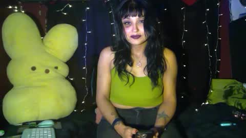 Snapshot of oodles_o_toodles chatting on February 7, 7:40 am choont-berry delux669 online show from February 7, 7:40 am