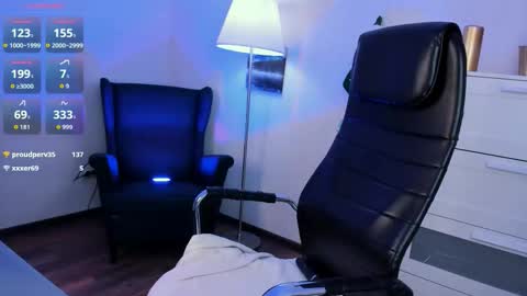  Chloe  follow me  online show from January 9, 3:26 pm