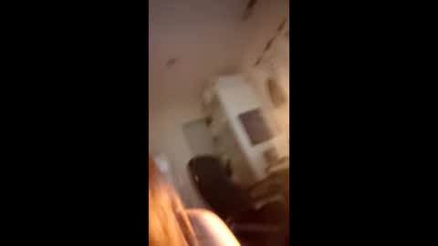 ooovooxo online show from March 1, 7:32 am