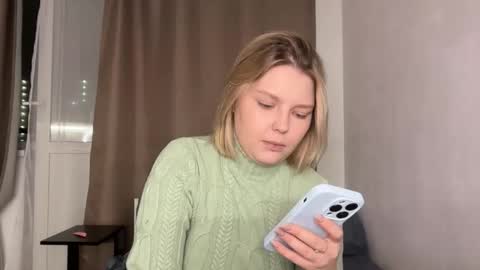 Snapshot of opheliaritz chatting on November 29, 3:04 pm Ophelia online show from November 29, 3:04 pm