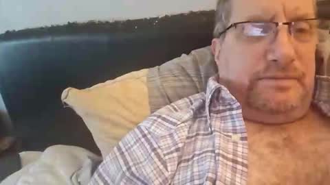 orca302260 online show from November 26, 8:10 pm