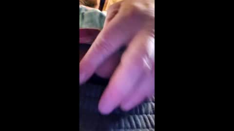 oregonraised1989 online show from January 19, 3:10 am