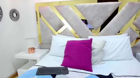 Snapshot of oriana_guzman chatting on January 27, 3:50 pm Miss Guzman online show from January 27, 3:50 pm