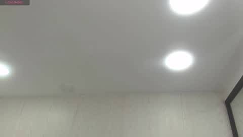 Snapshot of oriana_guzman chatting on February 27, 11:20 am Miss Guzman online show from February 27, 11:20 am