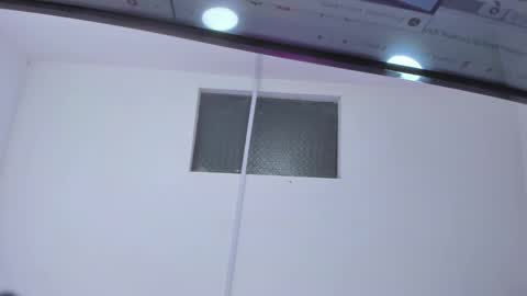 Snapshot of oriana_guzman chatting on March 6, 6:16 pm Miss Guzman online show from March 6, 6:16 pm