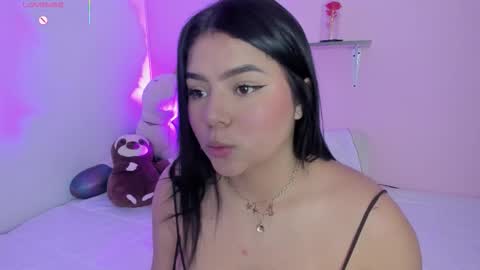 Snapshot of oriana_guzman chatting on November 19, 12:10 am Miss Guzman online show from November 19, 12:10 am